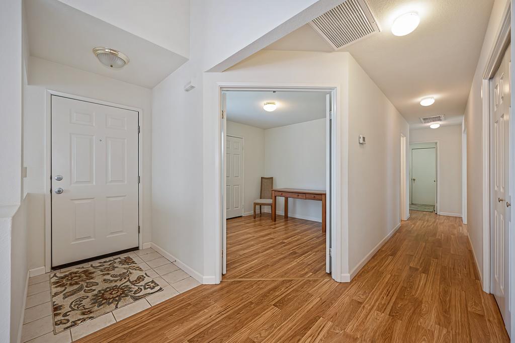 3813 Pasadena Avenue 33