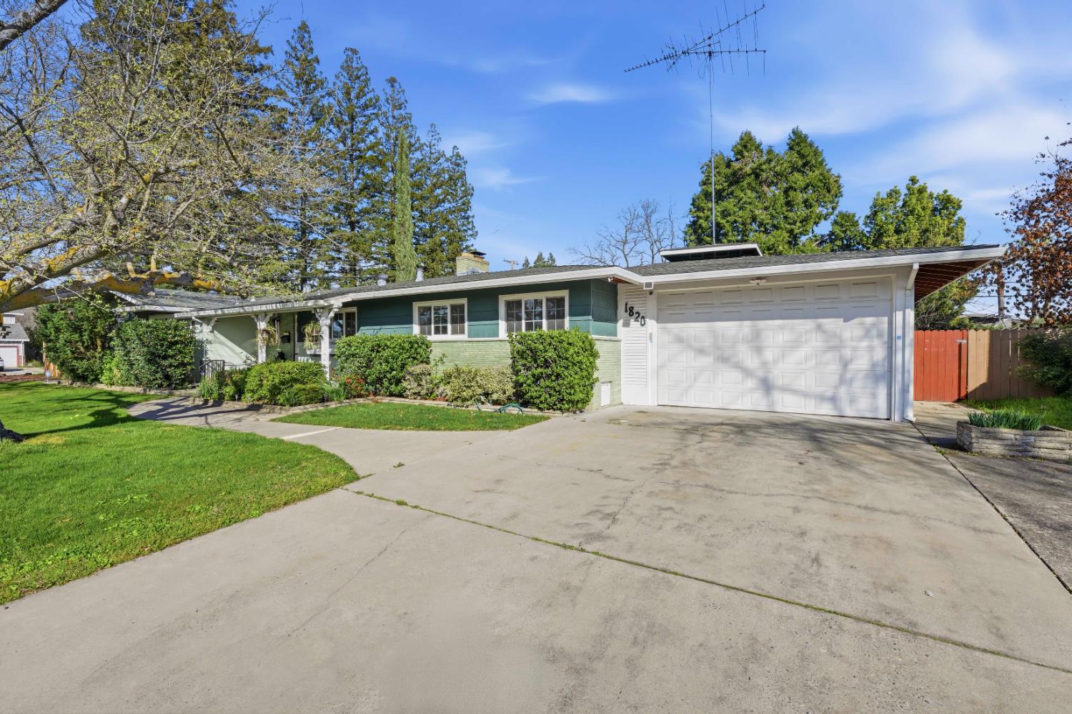 1820 Richmond Street