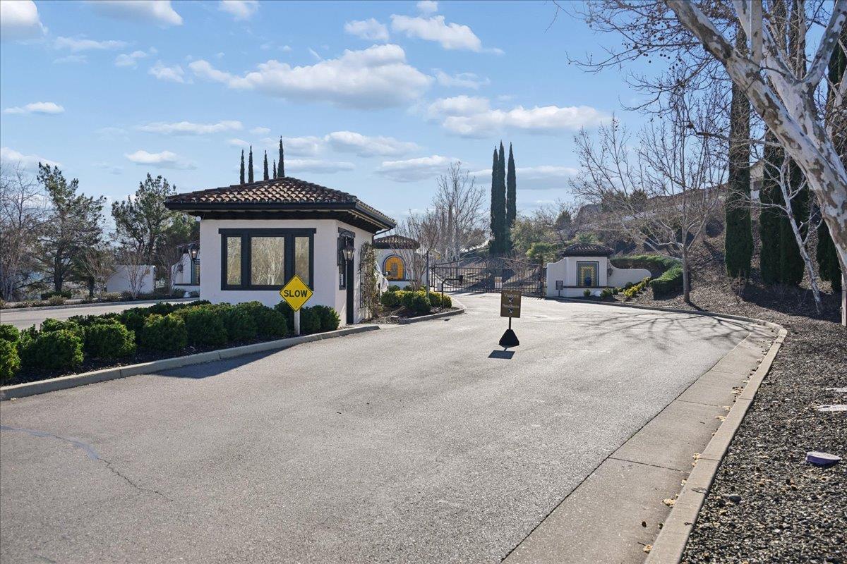3403 Paseo Mira Vista Drive
