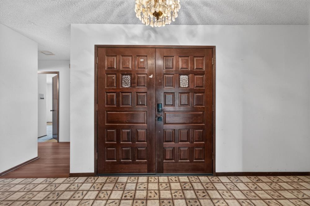 3550 Eagle View Drive