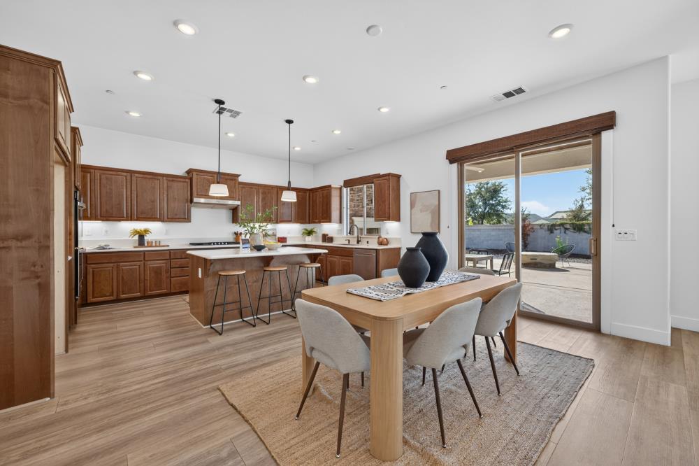 300 Yorktown Court