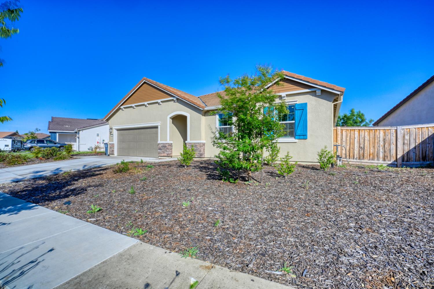 1579 Ivy Hatch Way