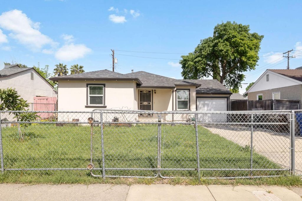 Photo of 1421 Atherton Street, Sacramento, CA 95822 (MLS # 226037285)