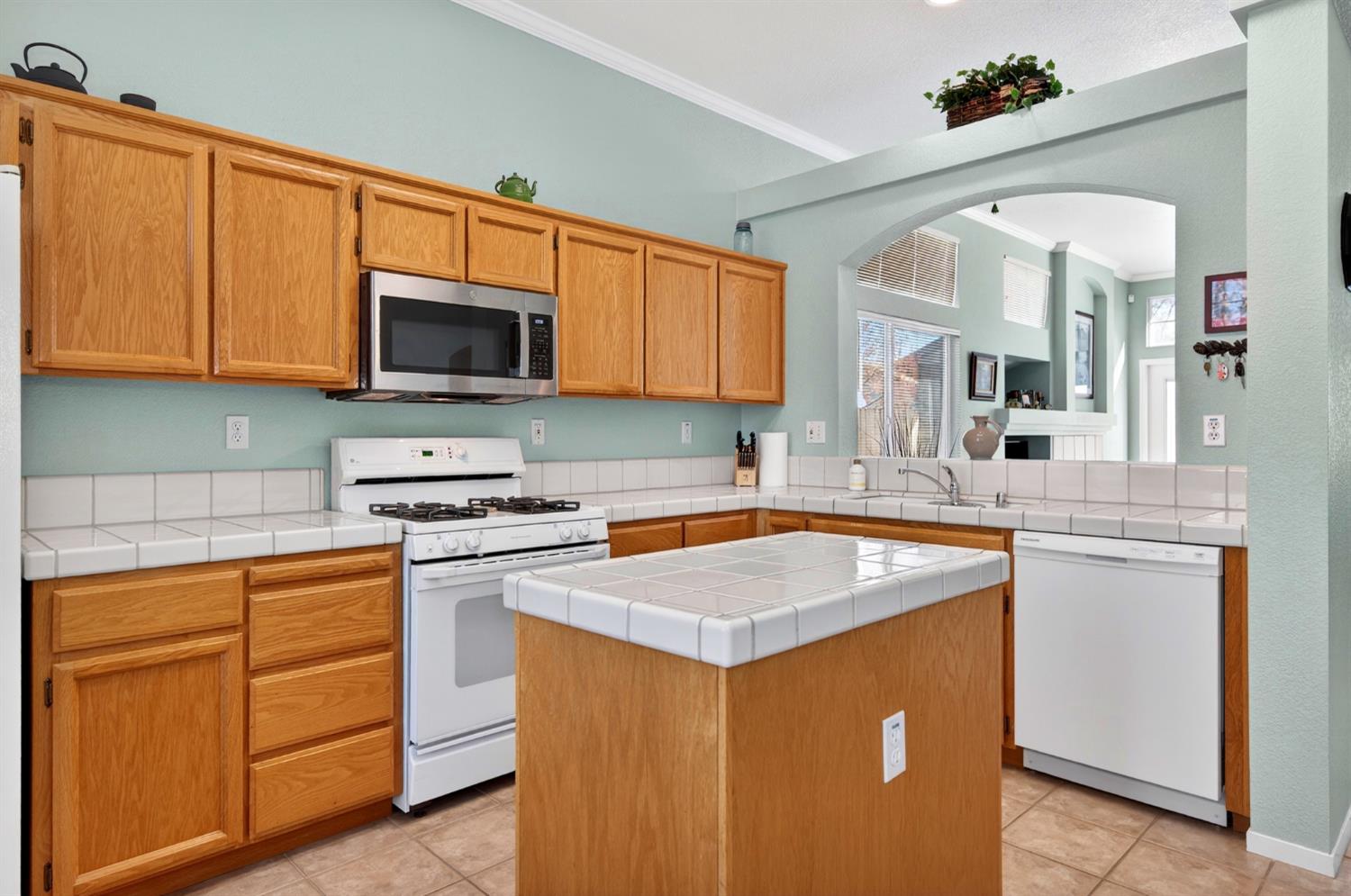 8897 Carmel Plaza Way