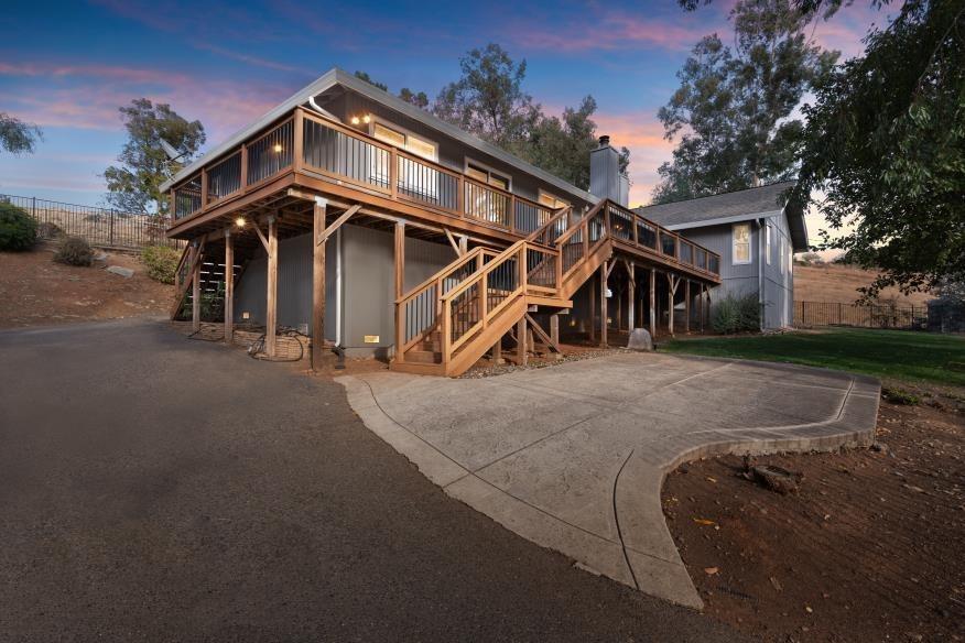 1601 Pheasant Lane