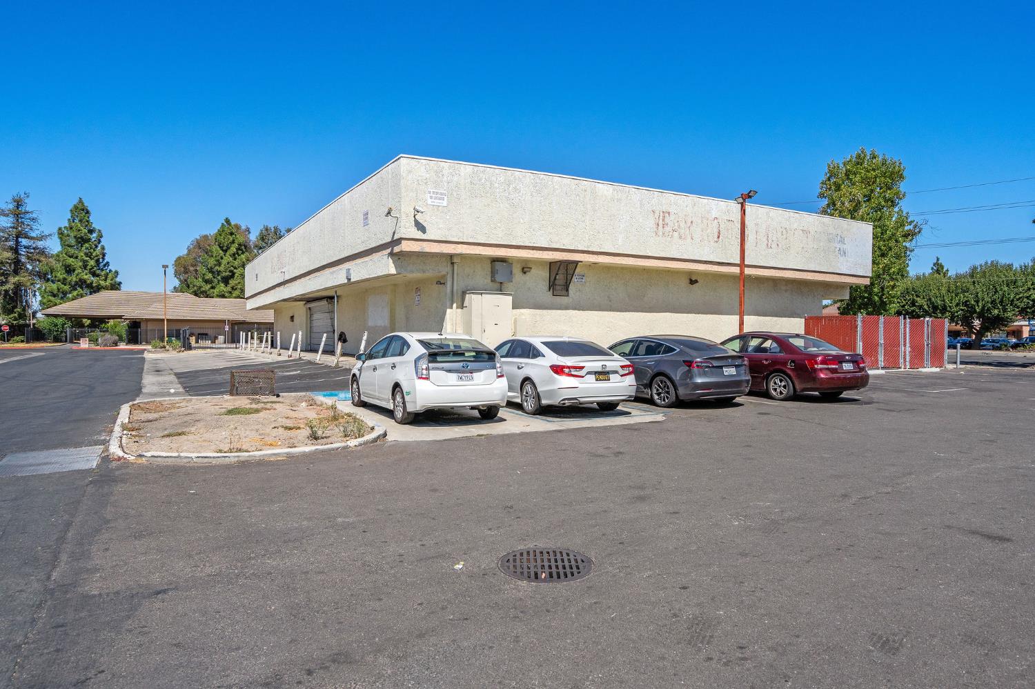 8107 West Lane
