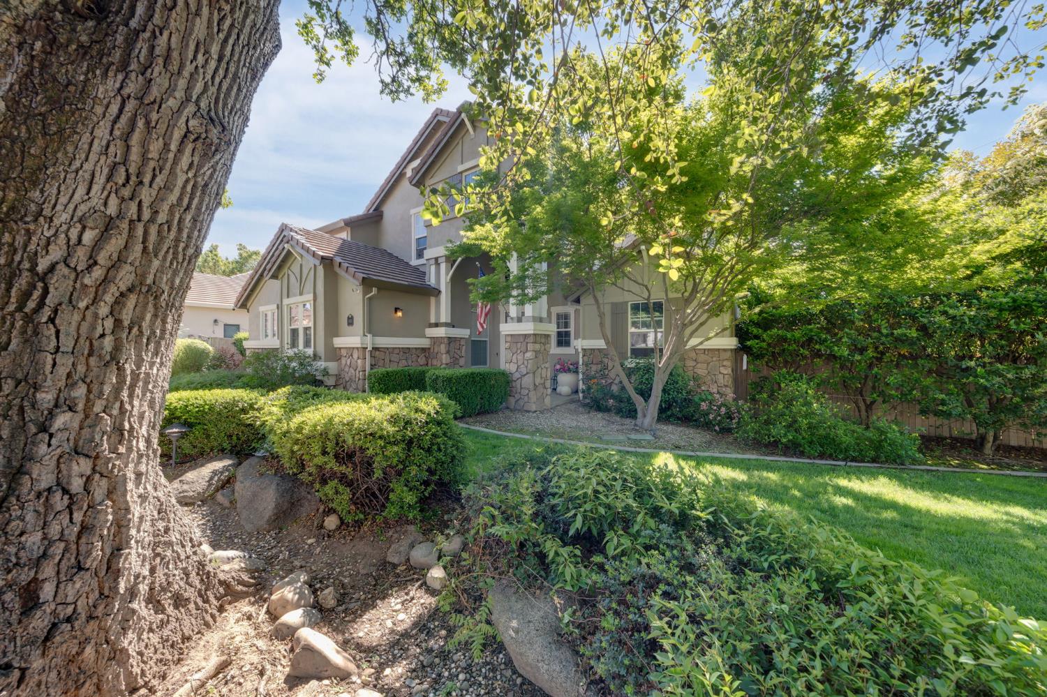 6151 Lockridge Drive