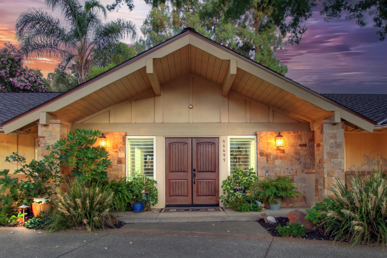 44499 Country Club Drive