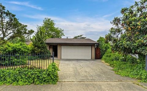 7828 Rockhurst Way Sacramento CA 95828