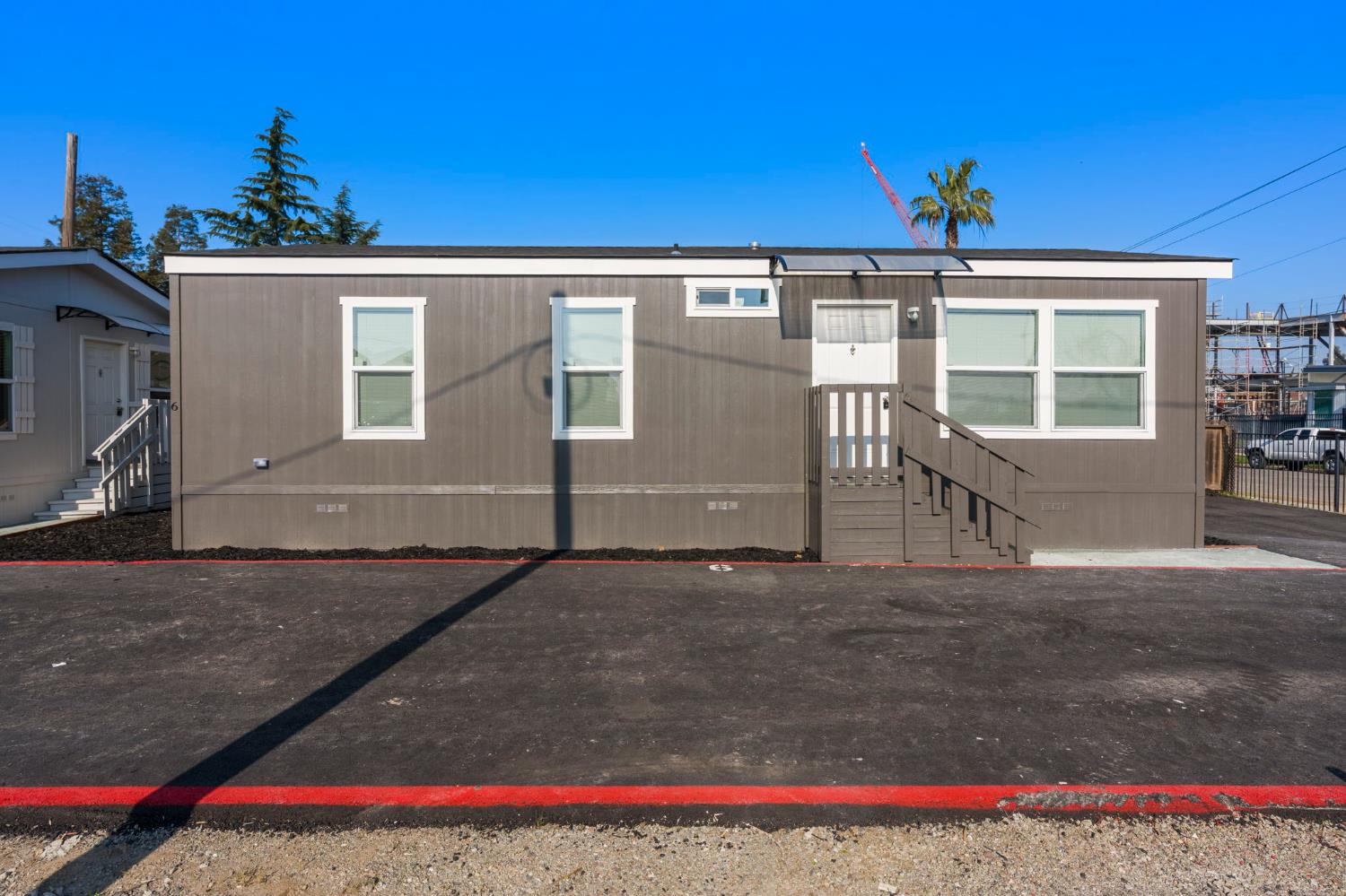 317 Moffat Boulevard 6