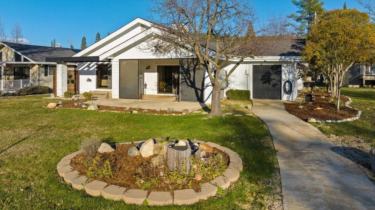 Penn Valley, California 95946, United States, 3 Bedrooms Bedrooms, ,2 BathroomsBathrooms,Residential,Active,5334