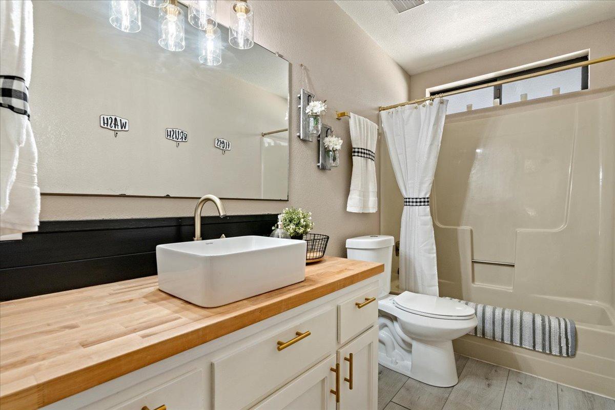 Penn Valley, California 95946, United States, 3 Bedrooms Bedrooms, ,2 BathroomsBathrooms,Residential,Active,5334