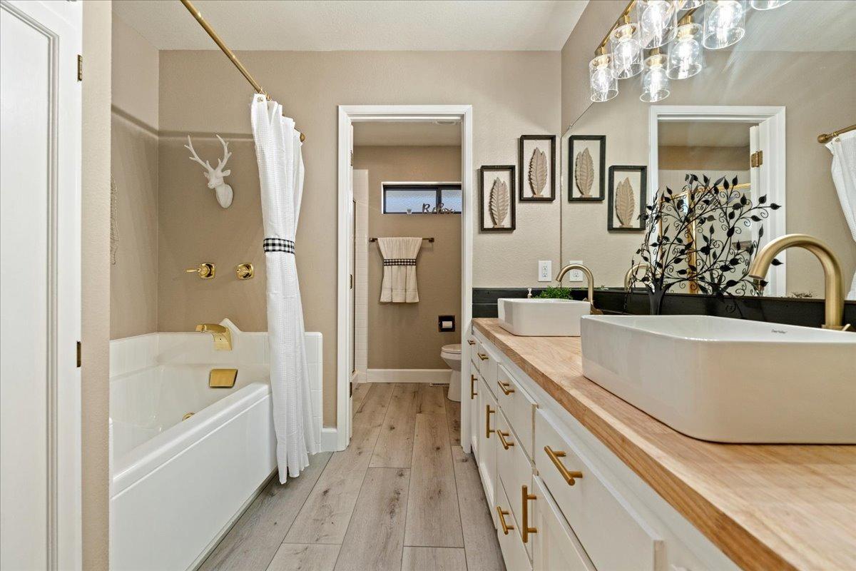 Penn Valley, California 95946, United States, 3 Bedrooms Bedrooms, ,2 BathroomsBathrooms,Residential,Active,5334