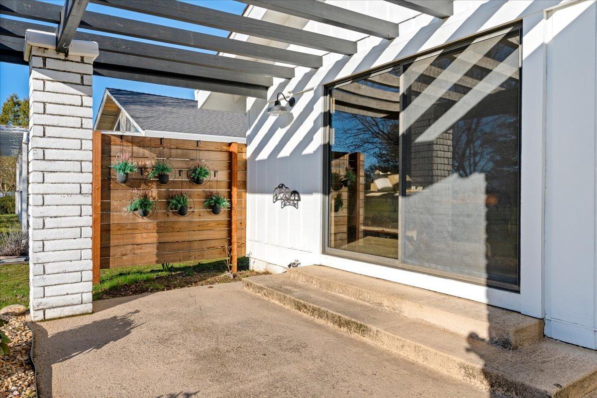 Penn Valley, California 95946, United States, 3 Bedrooms Bedrooms, ,2 BathroomsBathrooms,Residential,Active,5334