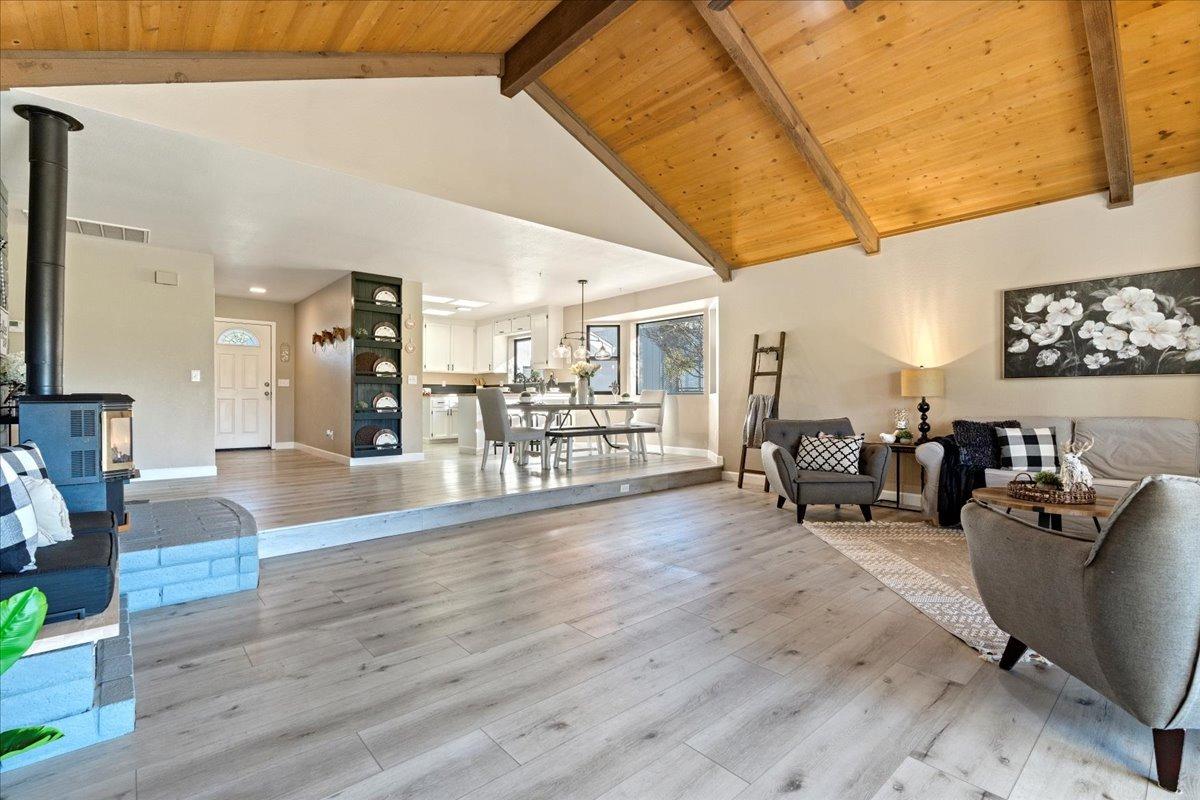 Penn Valley, California 95946, United States, 3 Bedrooms Bedrooms, ,2 BathroomsBathrooms,Residential,Active,5334