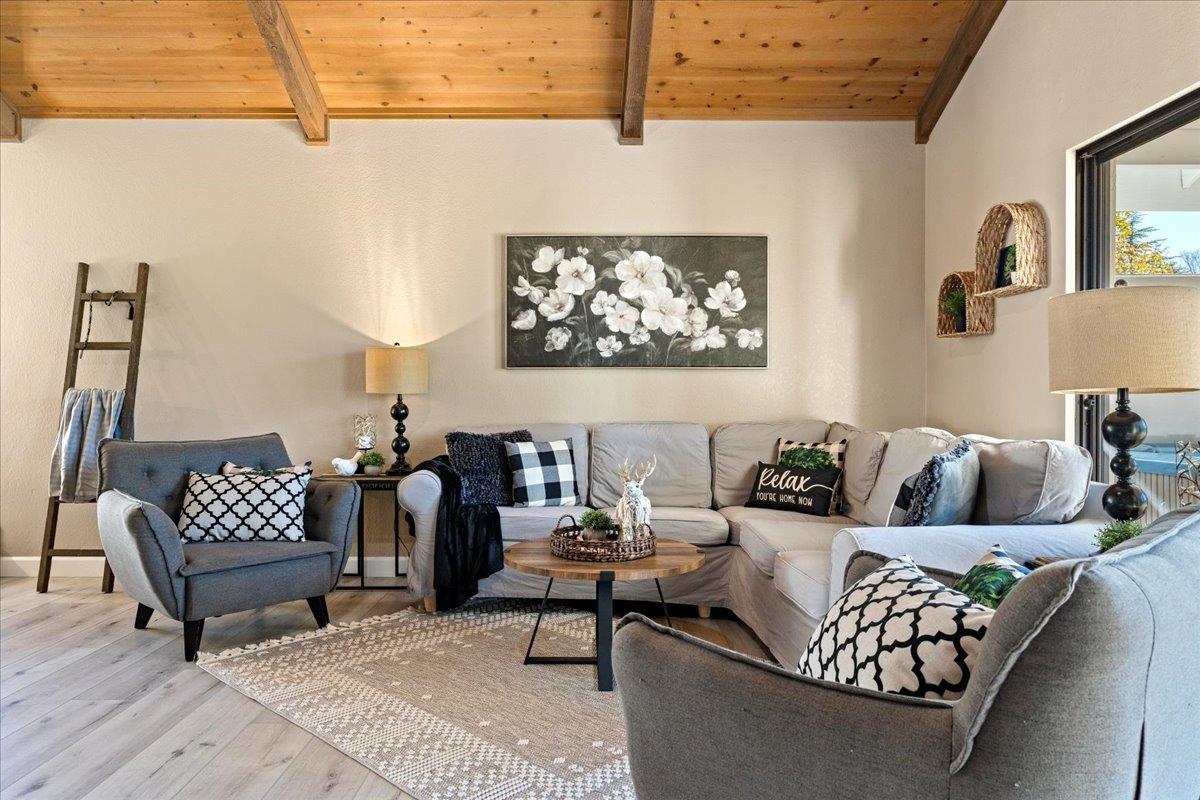 Penn Valley, California 95946, United States, 3 Bedrooms Bedrooms, ,2 BathroomsBathrooms,Residential,Active,5334