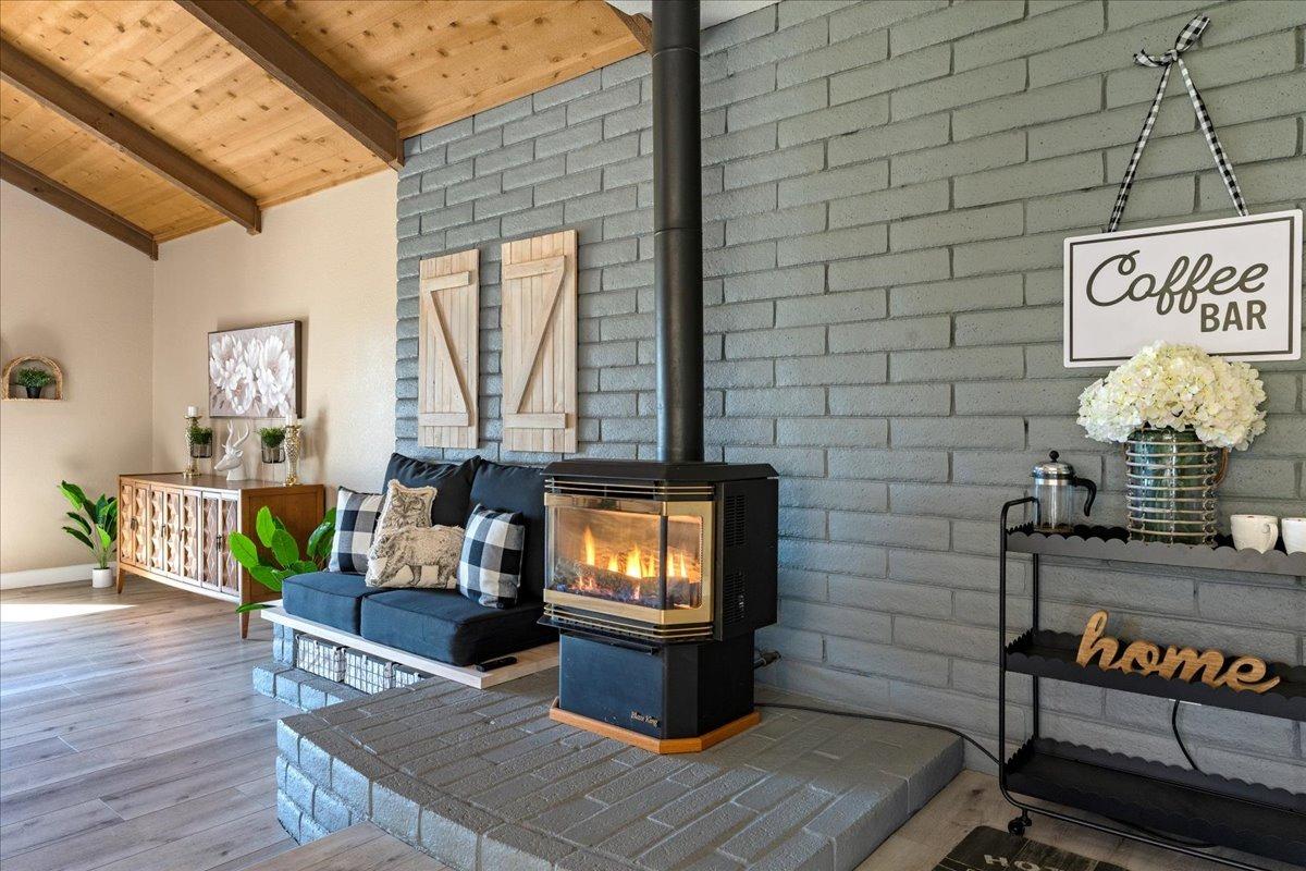 Penn Valley, California 95946, United States, 3 Bedrooms Bedrooms, ,2 BathroomsBathrooms,Residential,Active,5334