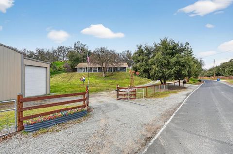 4440 Baldwin Lane Valley Springs CA 95252