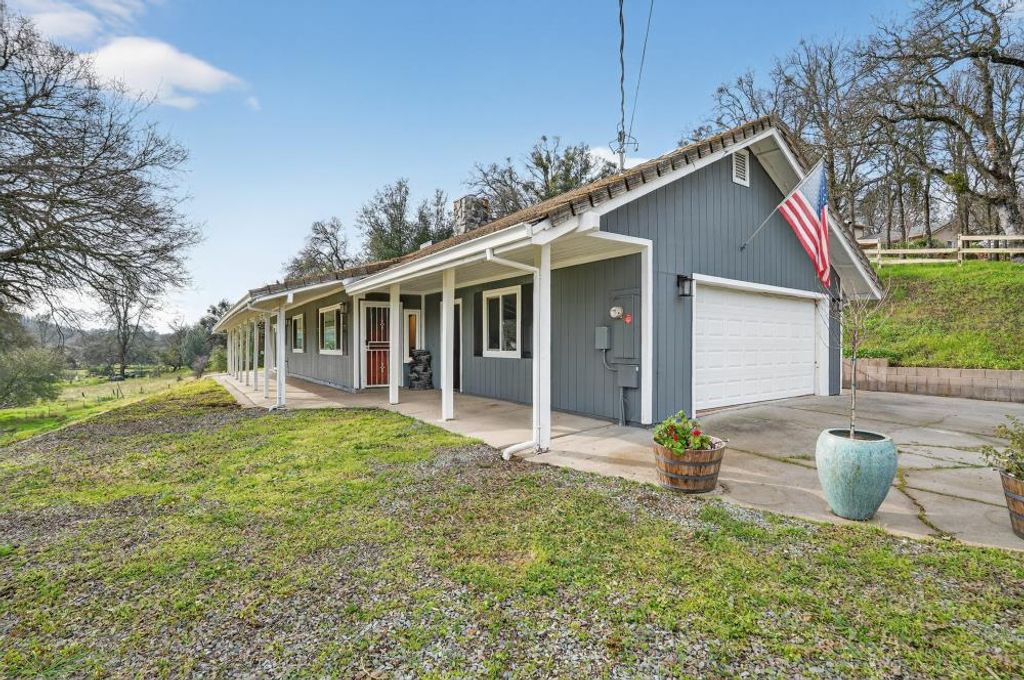 Photo of 4440 Baldwin Lane, Valley Springs, CA 95252 (MLS # 226008651)