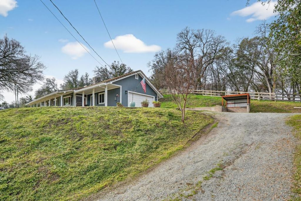 Photo of 4440 Baldwin Lane, Valley Springs, CA 95252 (MLS # 226008651)