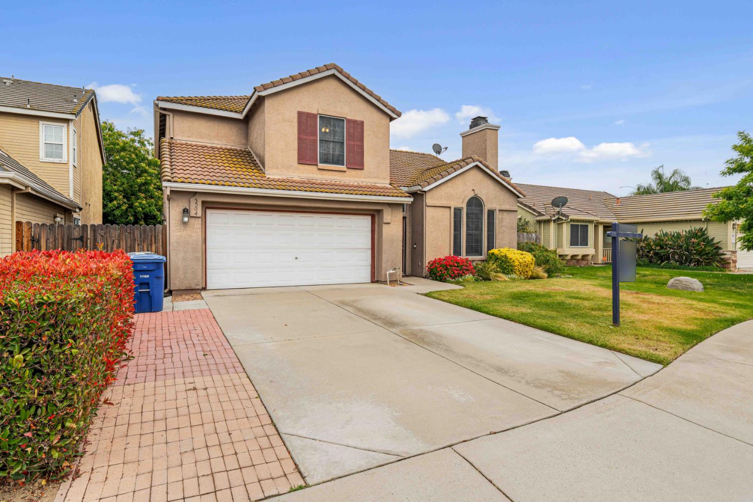 5504 Sun Gold Drive