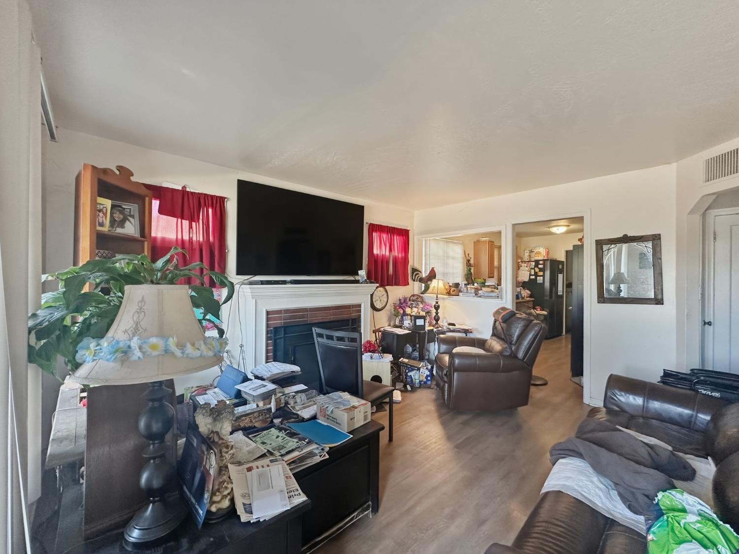 1643 W Andrews Avenue - Photo 4
