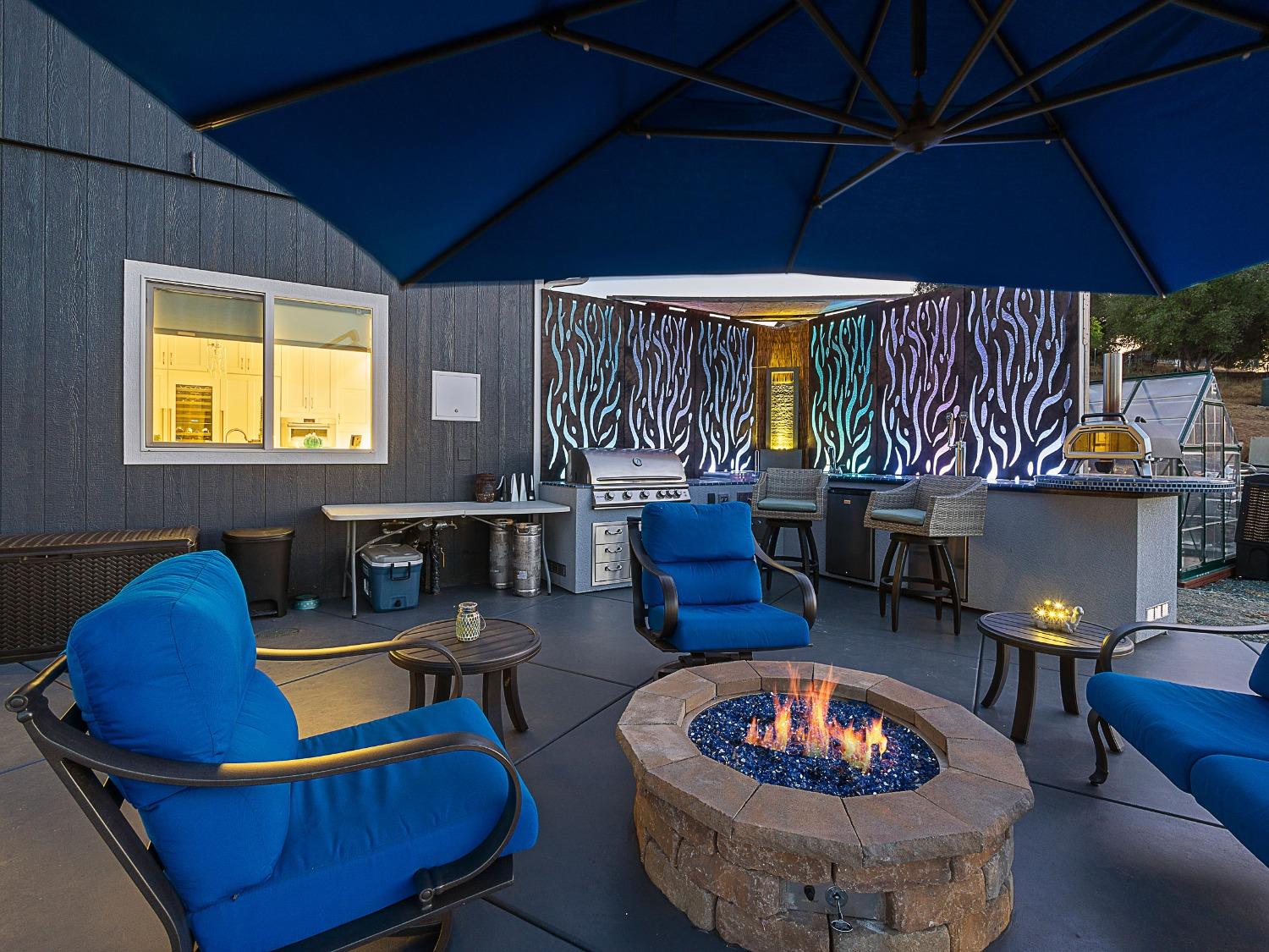 3102 Squirrel Hollow Rd