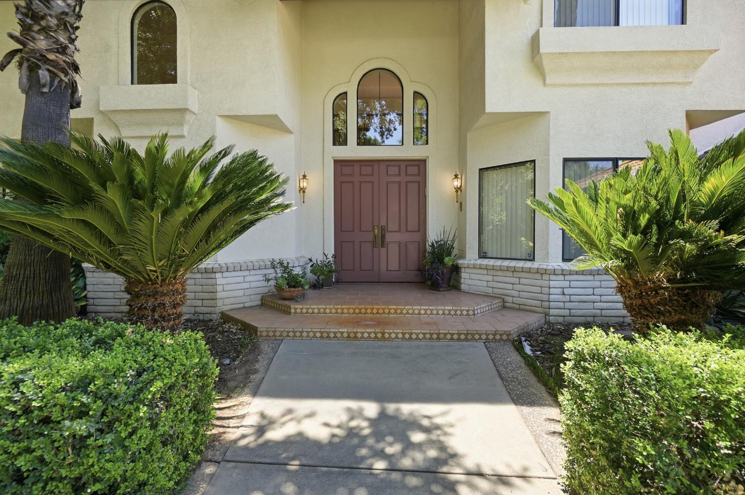 2416 Stonebrook Drive
