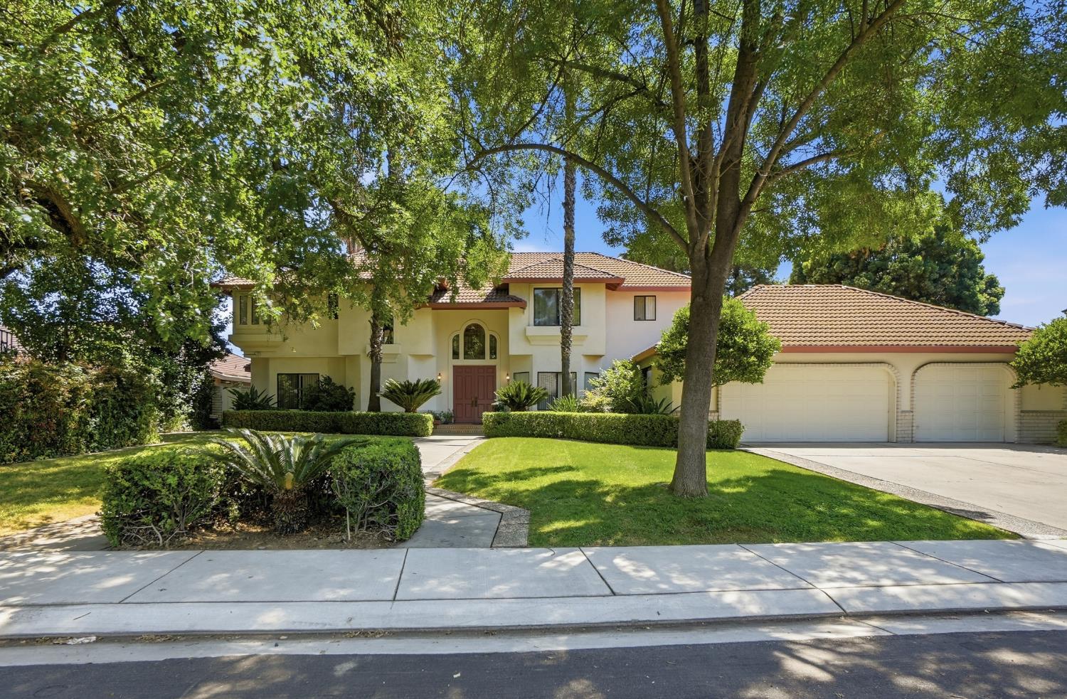 2416 Stonebrook Drive