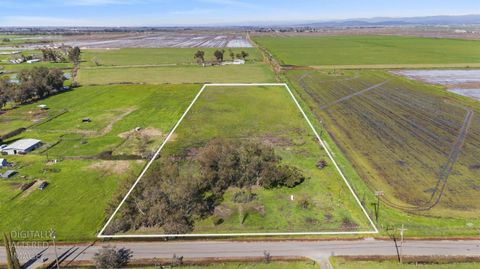 3323 Erle Road Marysville CA 95901