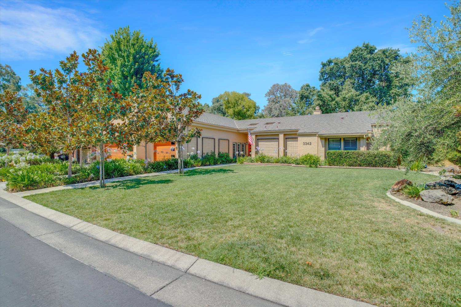 3342 Cove Circle