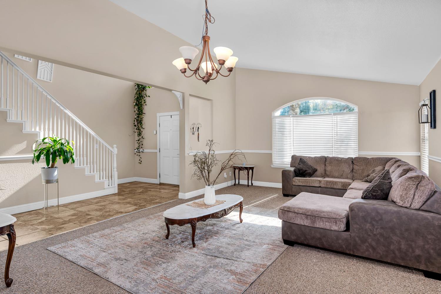 Los Banos, California 93635, United States, 4 Bedrooms Bedrooms, ,3 BathroomsBathrooms,Residential,Active,242139