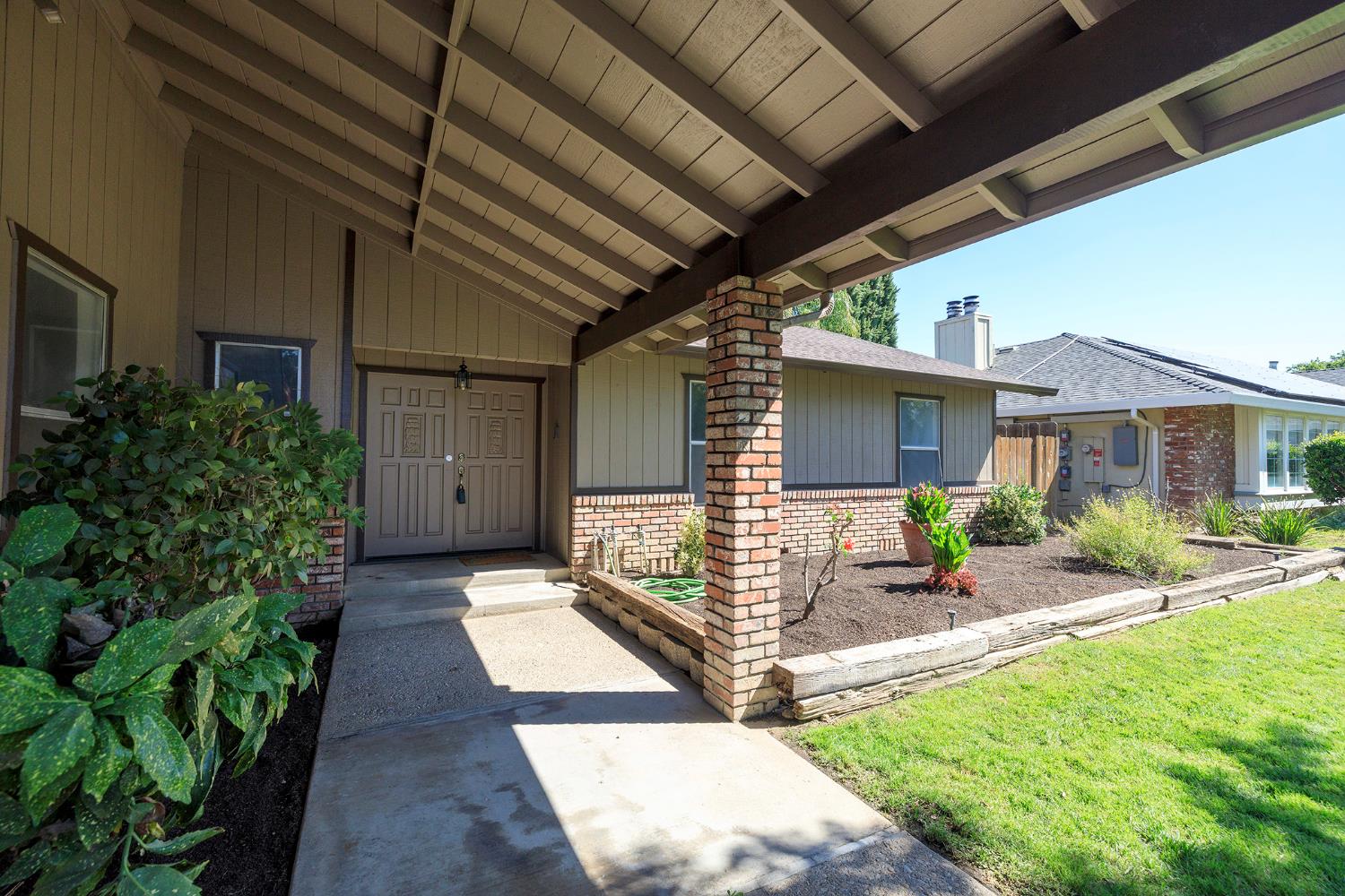 605 W Union
