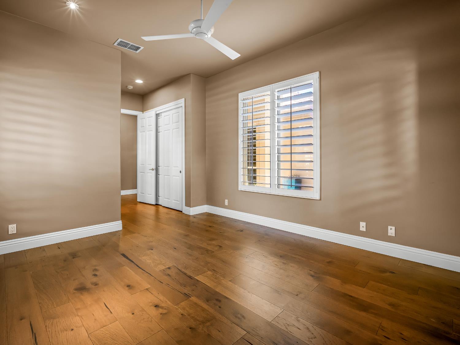 El Dorado Hills, California 95762, United States, 3 Bedrooms Bedrooms, ,3 BathroomsBathrooms,Residential,Active,178938