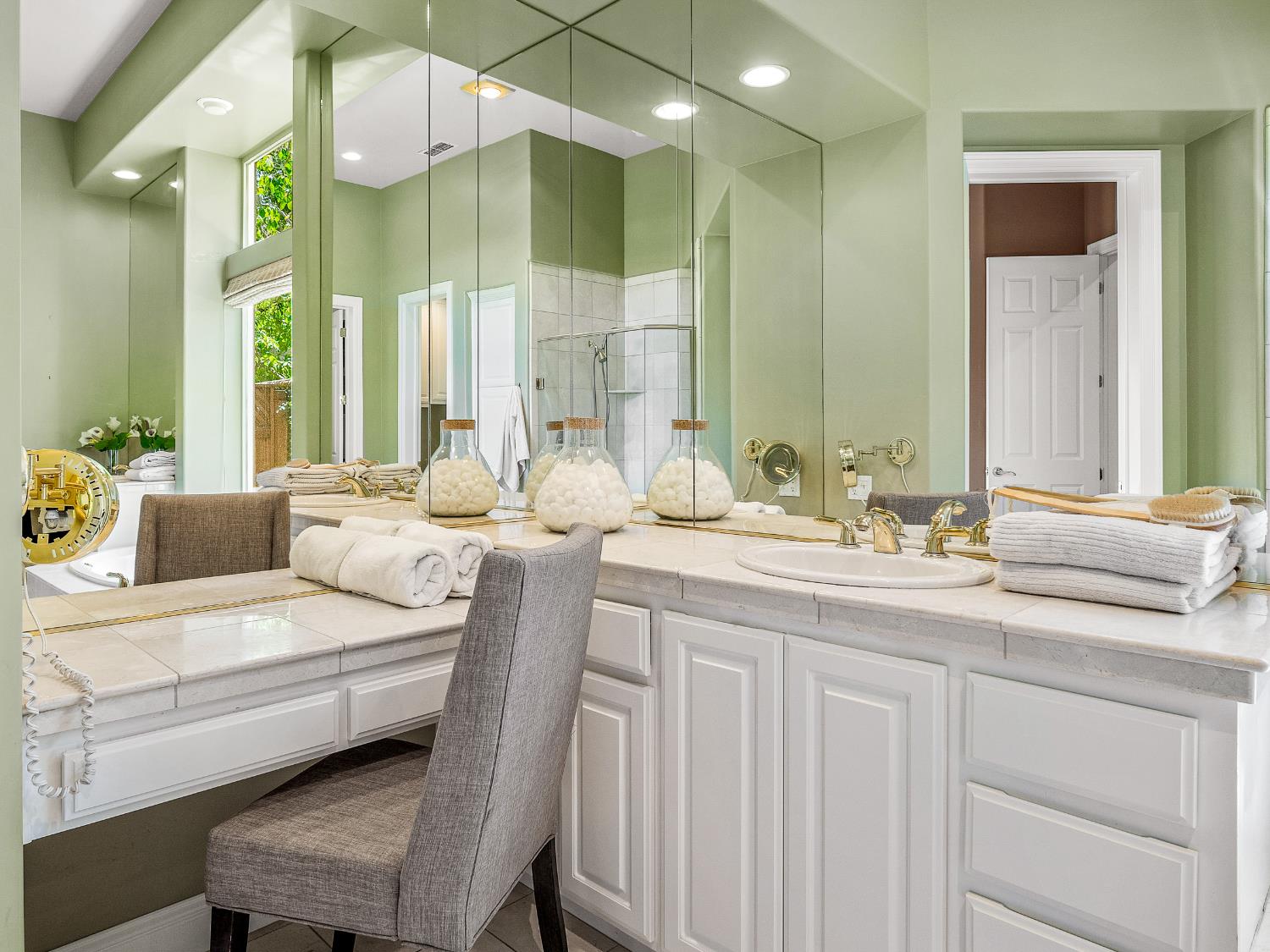 El Dorado Hills, California 95762, United States, 3 Bedrooms Bedrooms, ,3 BathroomsBathrooms,Residential,Active,178938