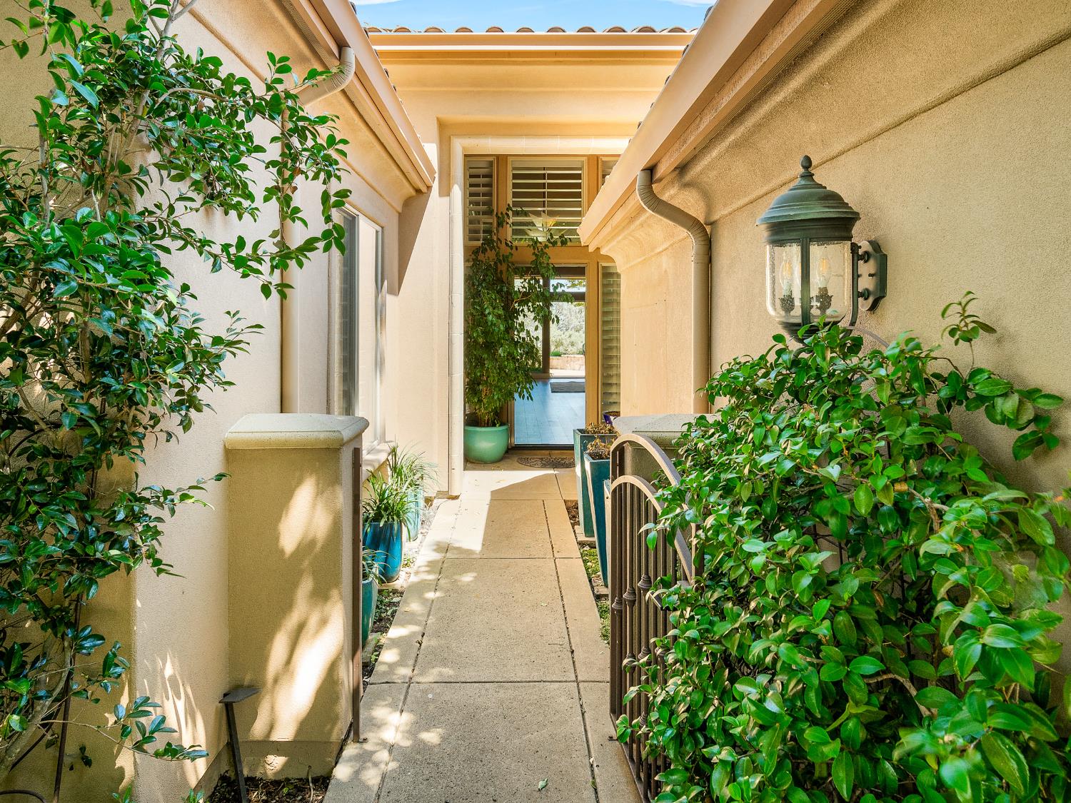 El Dorado Hills, California 95762, United States, 3 Bedrooms Bedrooms, ,3 BathroomsBathrooms,Residential,Active,178938