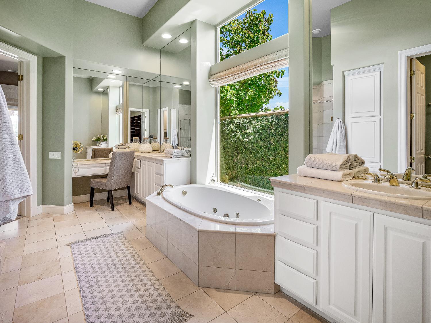 El Dorado Hills, California 95762, United States, 3 Bedrooms Bedrooms, ,3 BathroomsBathrooms,Residential,Active,178938