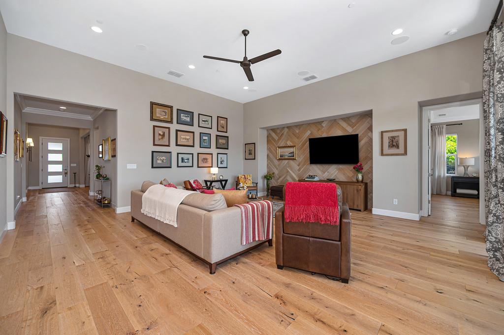 3460 Paseo Mira Vista