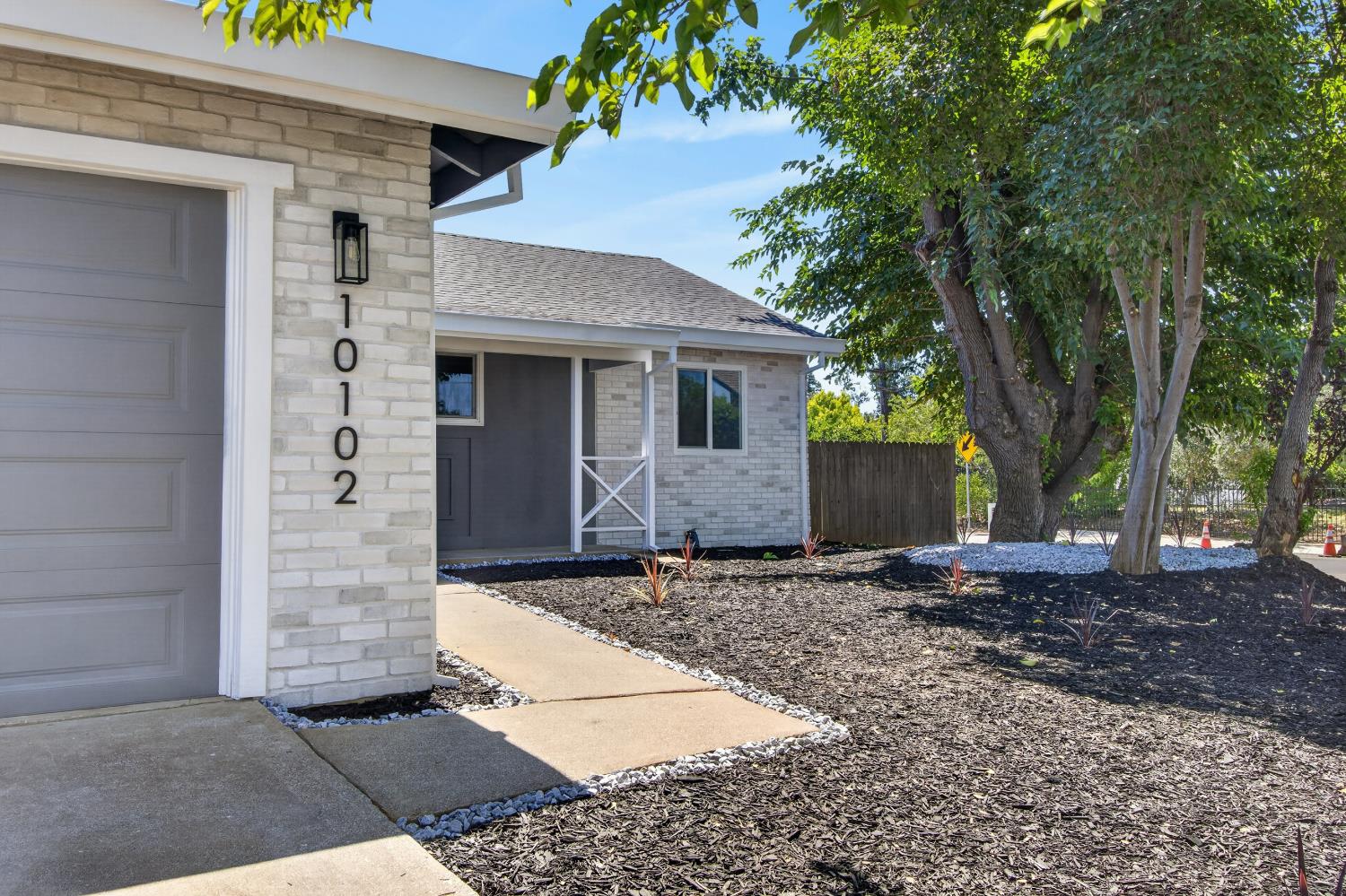 10102 Crawford Way