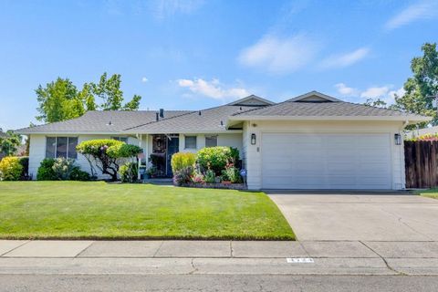 4724 Thor Way Carmichael CA 95608