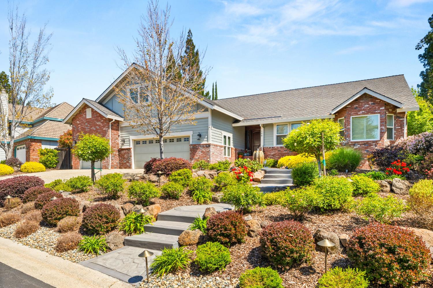 108 Oak Rim Way