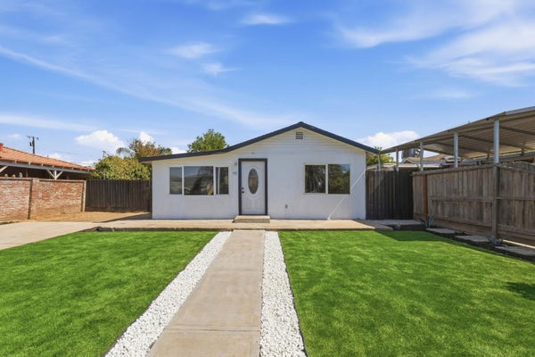 915 SONORA ST, MADERA, CA 93638 - Image 40b975caab67c3dffa2ccaa4805d0765/3371234746