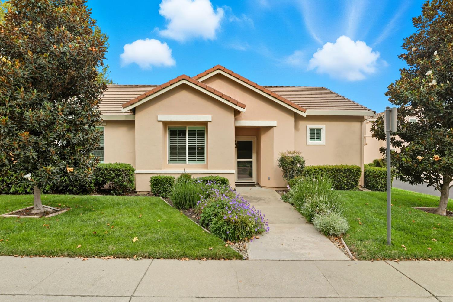 28 Genoa Court