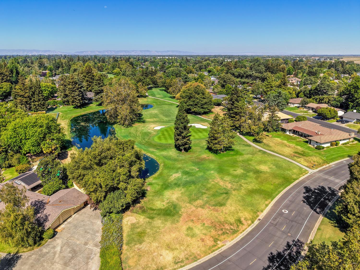 2 Country Club Drive