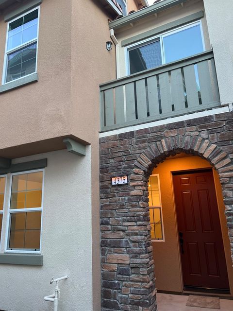 4375 Garonne Walk Sacramento CA 95834