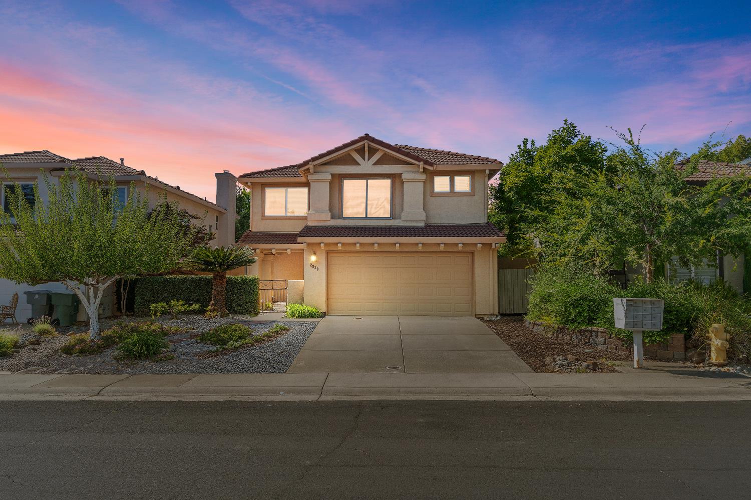 2820 Catalina Drive