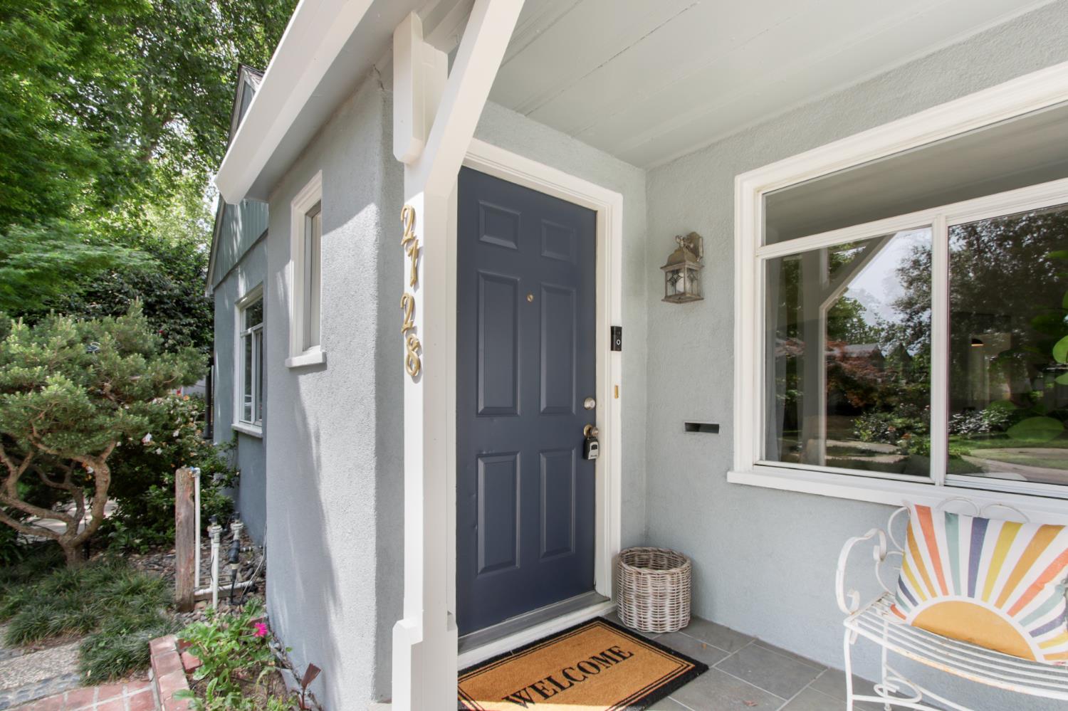 2728 Harkness Street