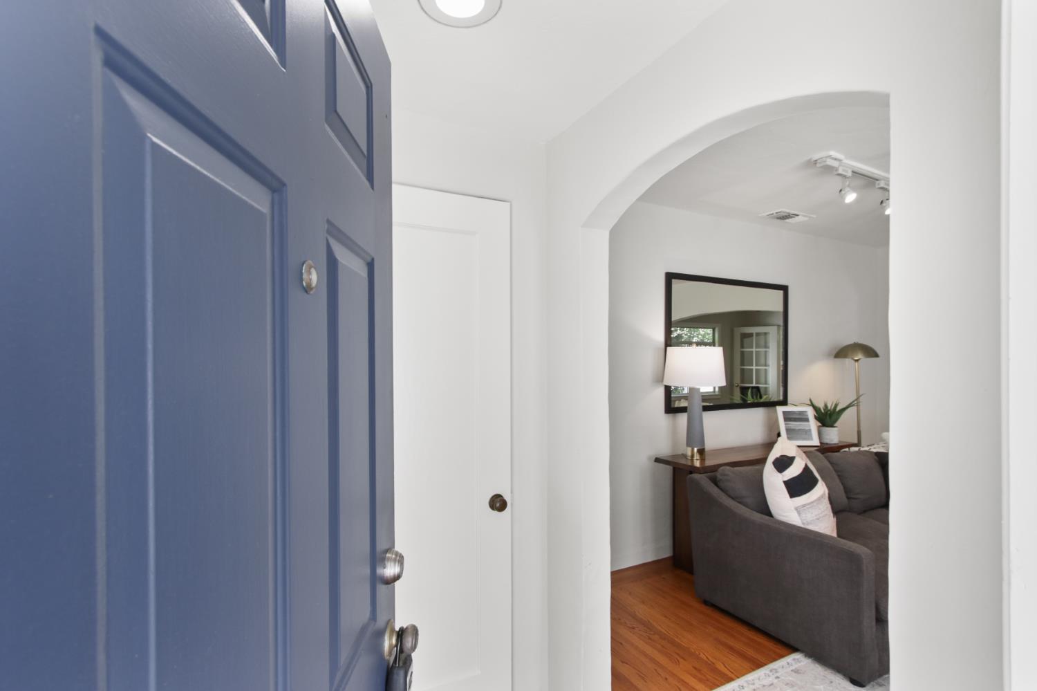 2728 Harkness Street