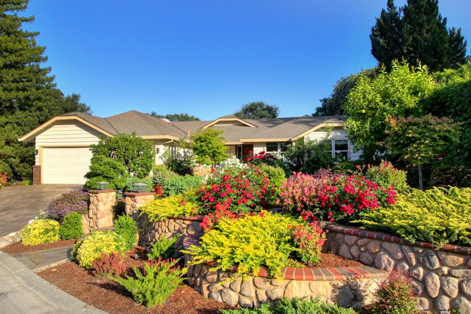 106 River Ridge Court