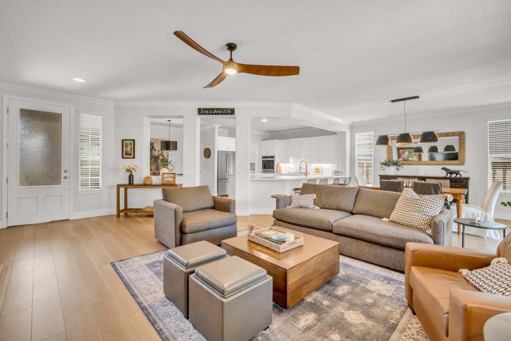 2234 Longspur Loop